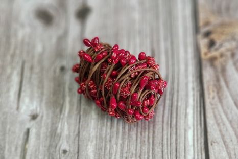 Dekoračný drôtik s bobuľkami Red flowers 5m