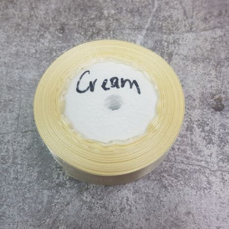 Stuha saténová Cream 2,5cm