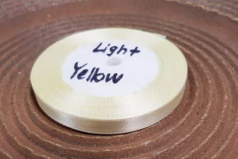 Stuha saténová Light Yellow 1cm