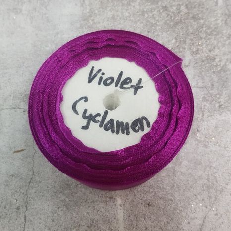 Stuha saténová Violet Cyclamen 3,8cm